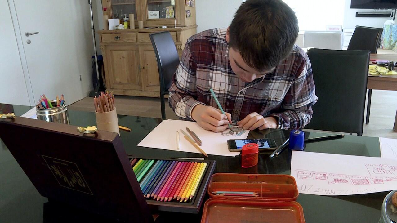 Thierry peint – un autiste avec un talent très particulier.