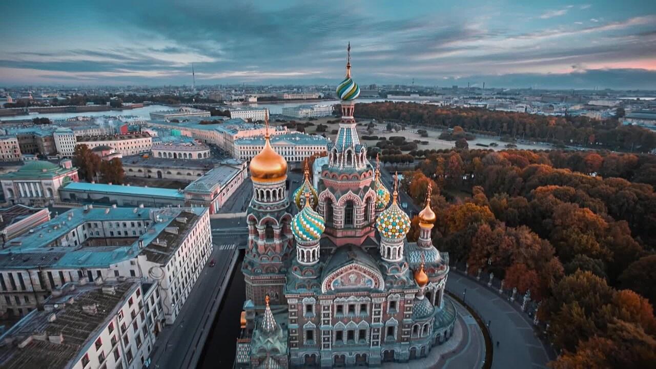 Les coulisses de Saint-Pétersbourg